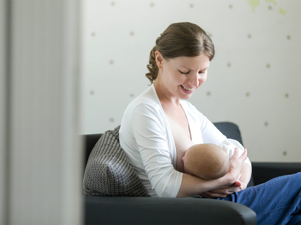 Redução de Mama pode impedir a amamentação
